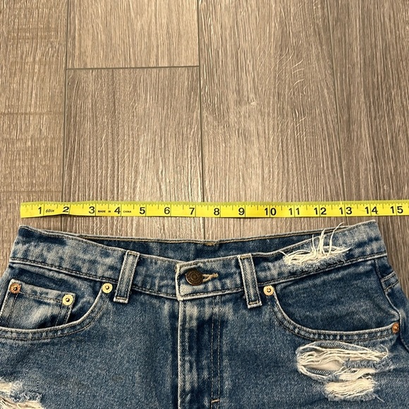 Vintage Jordache Distressed Denim Shorts | 100% Cotton | Size 16 (25) - Picture 5 of 6